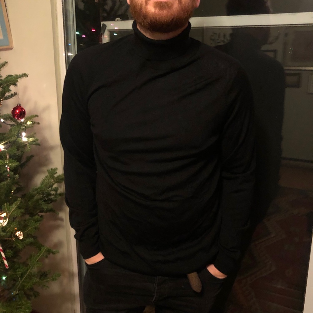 Classic black Turtle neck sweater